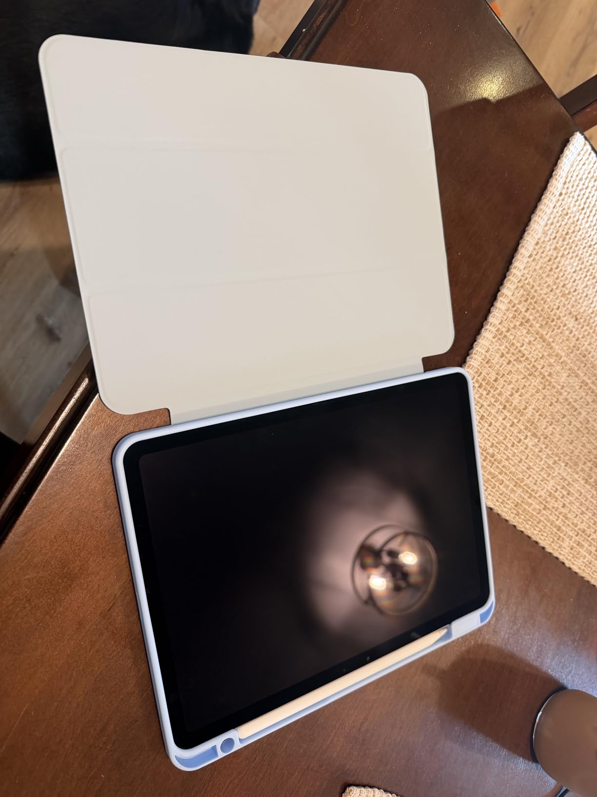 Apple iPad Air 11-inch (M4): Liquid Retina Display, 256GB, 12MP Front/Back Camera, Wi-Fi 7 with Apple N1, Touch ID, All-Day Battery Life - Space Gray customer photo 2