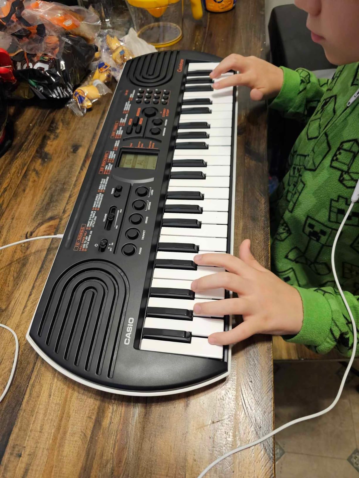 Casio Casiotone SA-81 Compact Keyboard with 100 Tones & 50 Rhythms | Fun for Beginners | Great for Music Practice and Learning customer photo 1