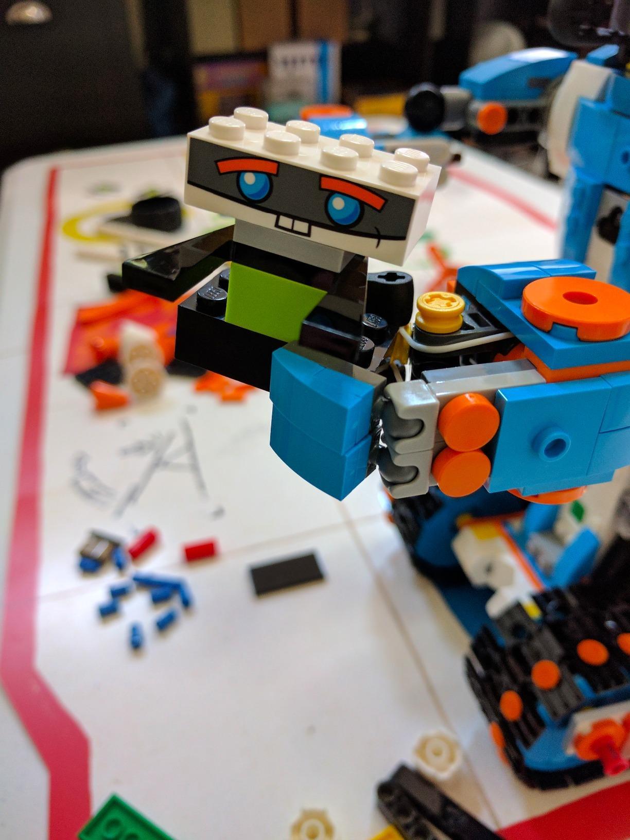 LEGO Boost Creative Toolbox 17101 Fun Robot Building Set and Educational Coding Kit for Kids, Award-Winning STEM Learning Toy (847 Pieces) customer photo 1