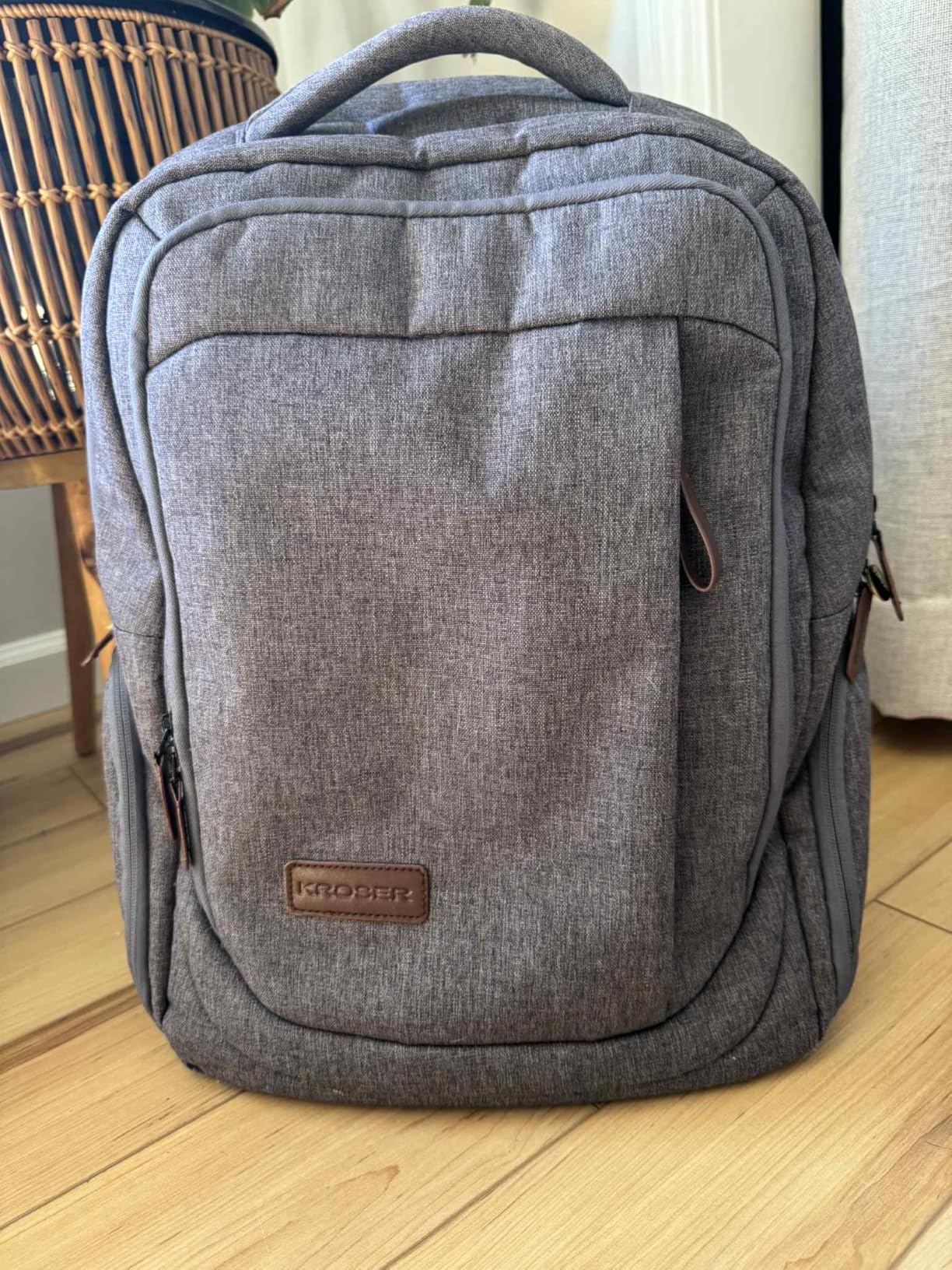 KROSER Laptop Backpack Large Computer Backpack Fits up to 17.3 Inch Laptop with USB Charging Port Water-Repellent Travel Backpack Casual Daypack for Business/College/Women/Men, Charcoal Black customer photo 1