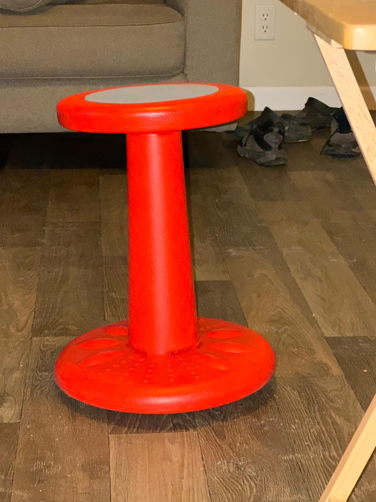 Studico ActiveChairs - Kids Wobble Stool - Flexible Classroom Seating for Focus & Posture, Green customer photo 2