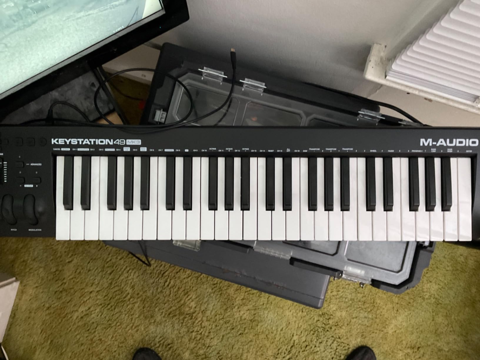 M-AUDIO Keystation 49 MK3 USB MIDI Controller | Synth-Action 49-Key Keyboard, Assignable Controls, Pitch/Mod Wheels, Bundled DAW Recording Software customer photo 2