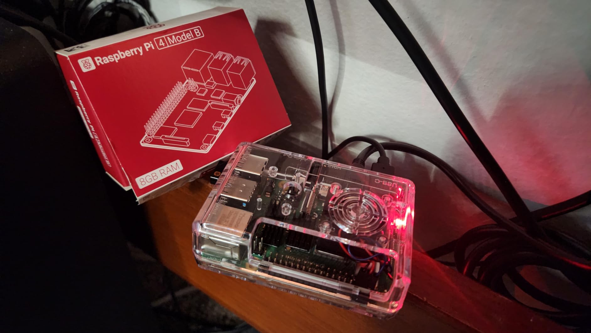 Vilros Raspberry Pi 4 Complete Starter Kit- Includes Raspberry Pi 4 Board, Fan Cooled Case, 64GB Preloaded Micro SD Card and More (4GB, Clear Transparent Case) customer photo 2