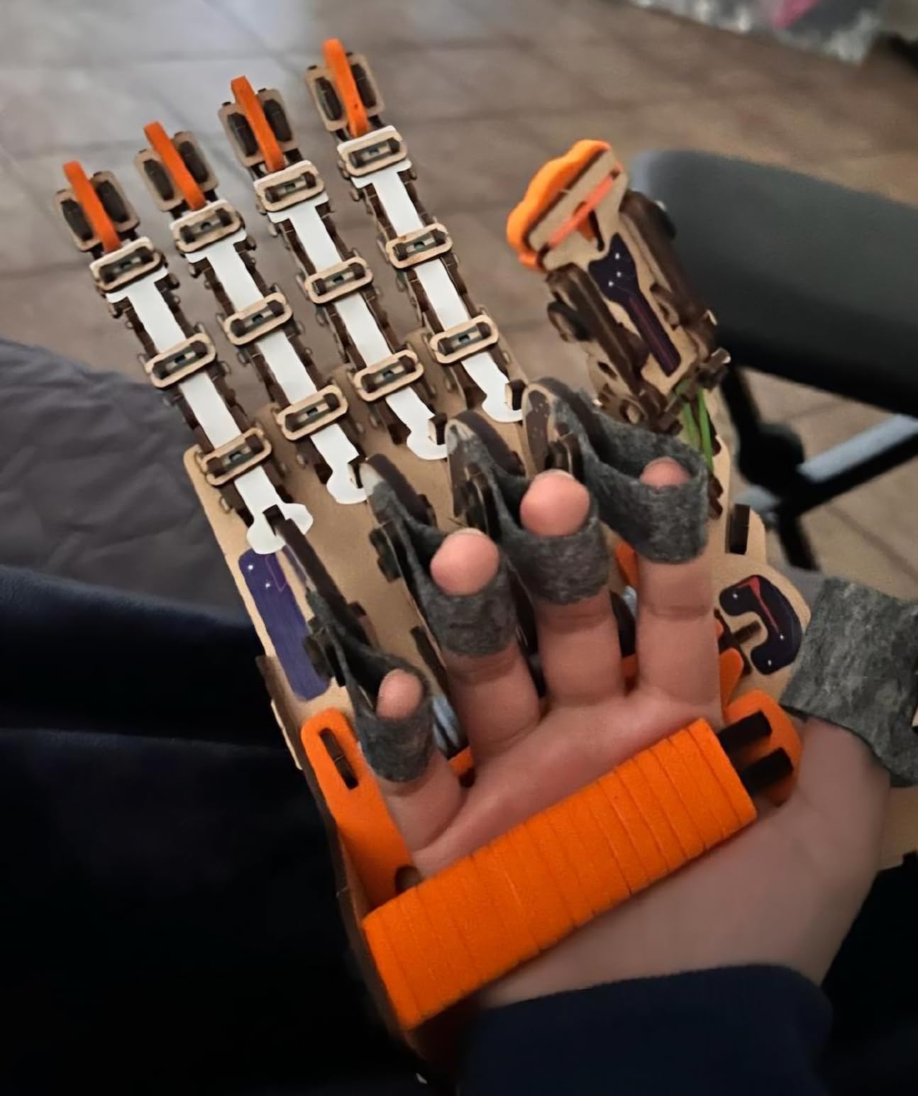 Smartivity Robotic Mechanical Hand STEM Toy for Kids 8-14 | Parents' Choice Award Winner | Superhero STEM Toy | Birthday Gift for Boys & Girls customer photo 1