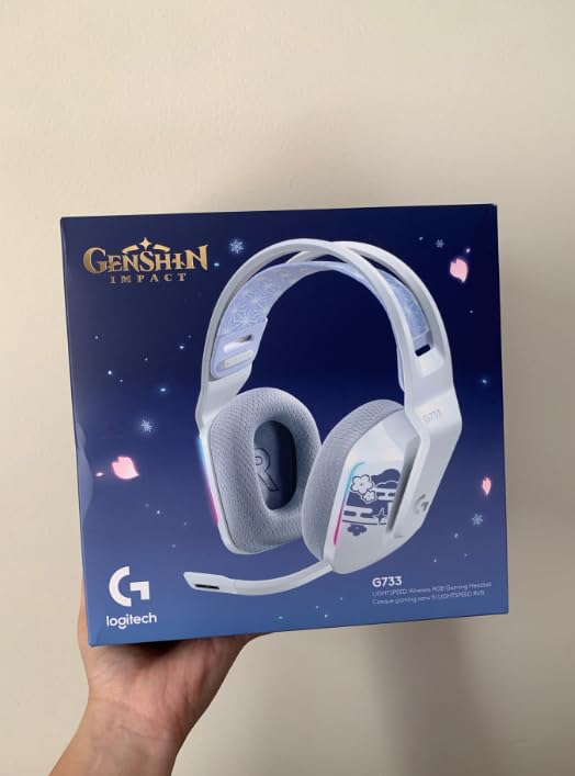 Logitech G733 Lightspeed Wireless Gaming Headset, Suspension Headband, Lightsync RGB, Blue VO!CE Mic, PRO-G Audio - Black, Gaming Headset Wireless, PC, PS5, PS4, Switch Compatible customer photo 2