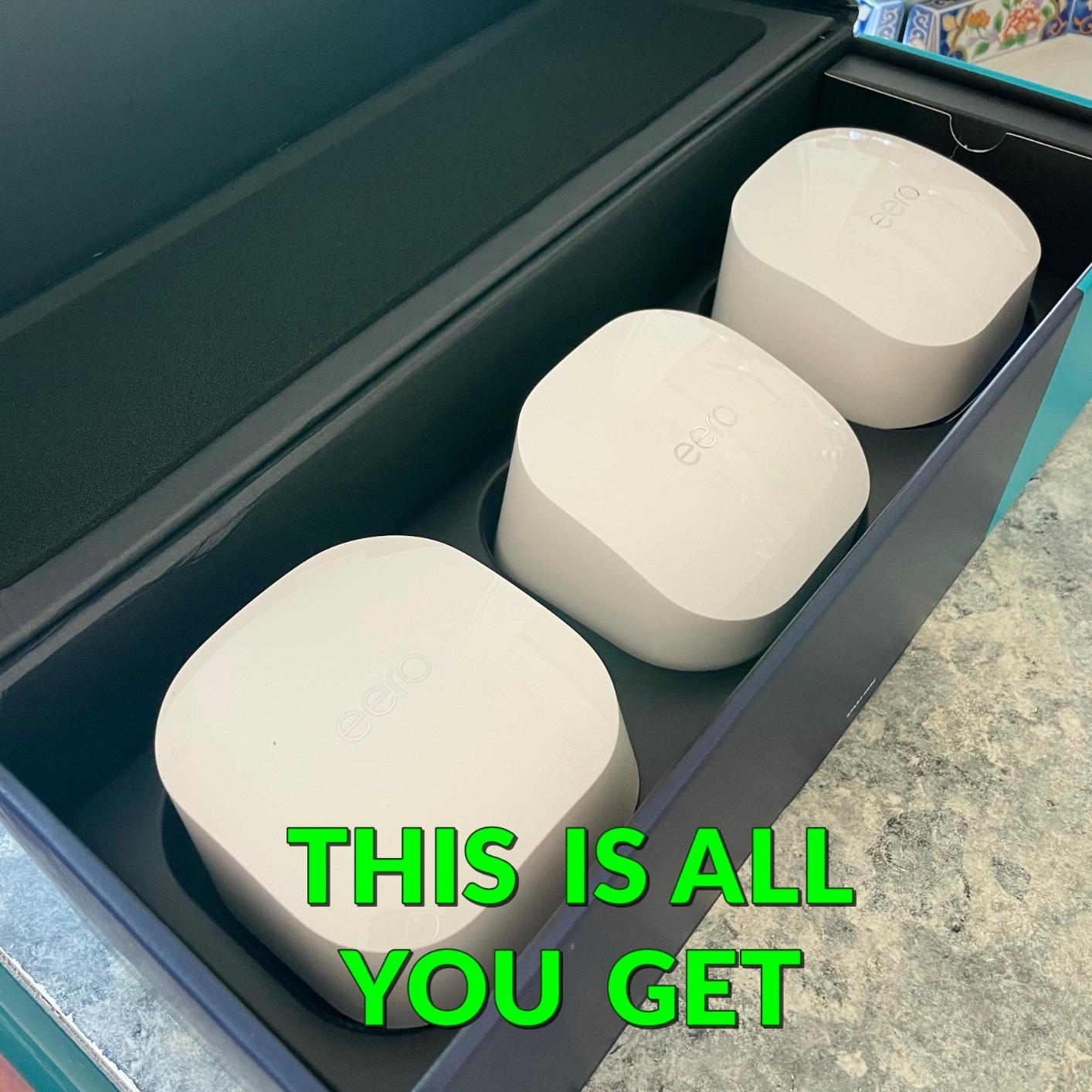 Amazon eero 6 mesh wifi add-on extender - Add up to 1,500 sq. ft. of Wi-Fi 6 coverage customer photo 2