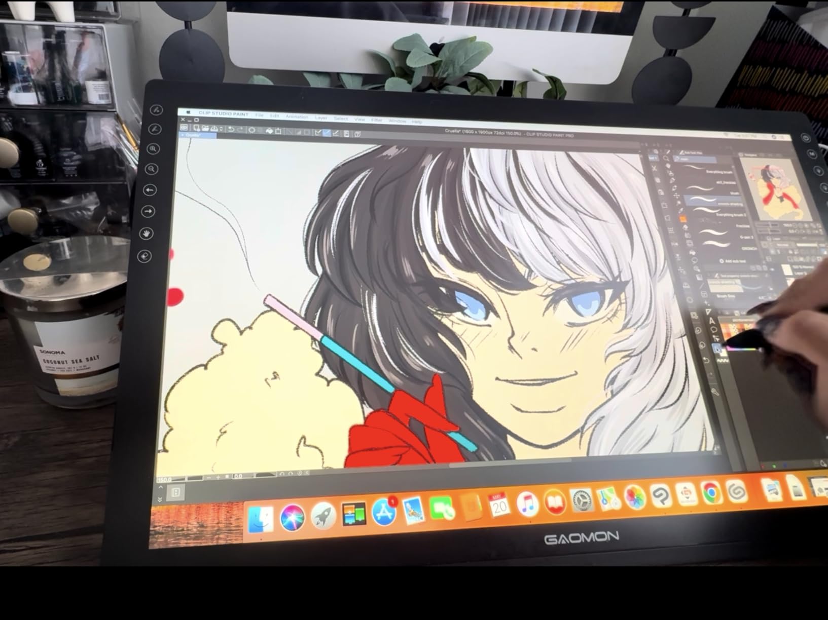 Gaomon PD1320 Pen Display Drawing Tablet, 13.3 Inch Full Laminated 120% sRGB Graphics Monitor with Tilt Support for Artists, Design, Animation customer photo 2