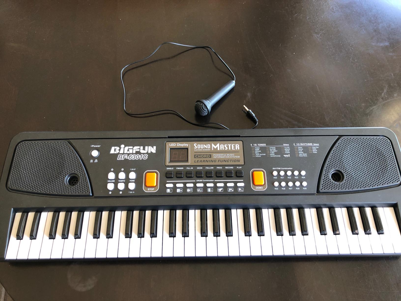 M SANMERSEN Kids Piano, 61-Key Electronic Piano Keyboard with Microphone, Music Educational Instrument Toy, Kids Keyboard Piano for Beginners Ages 3-12 customer photo 2