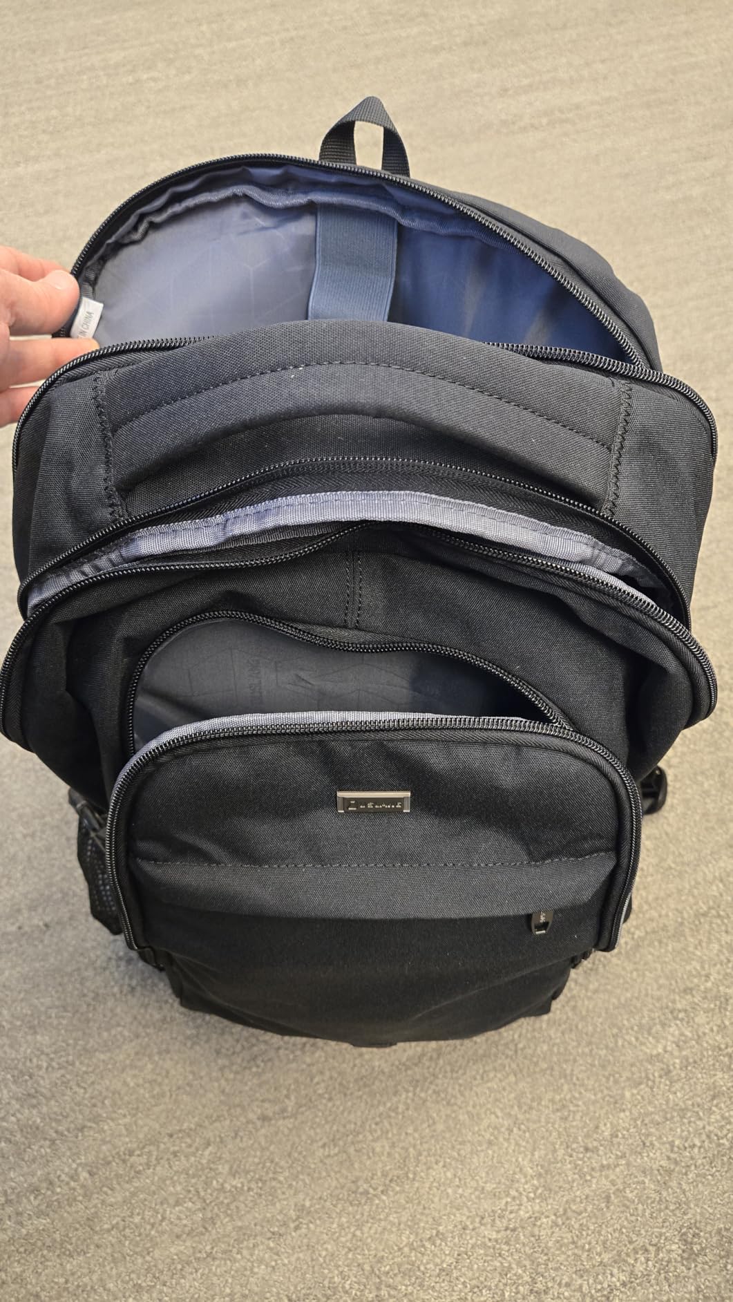 DUSLANG 17 Inch Laptop Backpack for Travel Water Resistant College Backpack for Men/Women Laptop Bag with USB Charging Port, Black customer photo 2