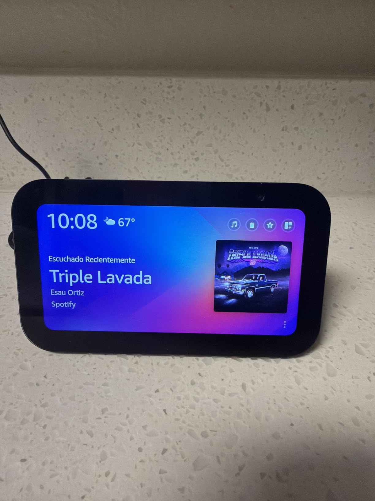 Amazon Echo Show 5 (newest model), Smart display, Cloud Blue customer photo 2