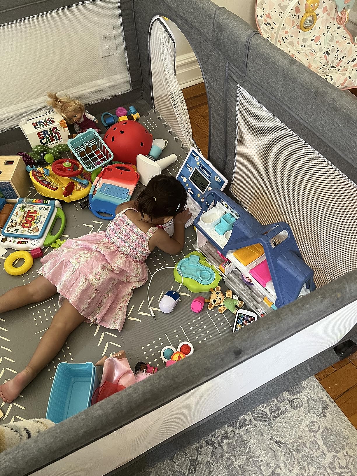 Lexibook Educational and Bilingual Laptop Spanish/English - JC598i2 with 124 Activities customer photo 2