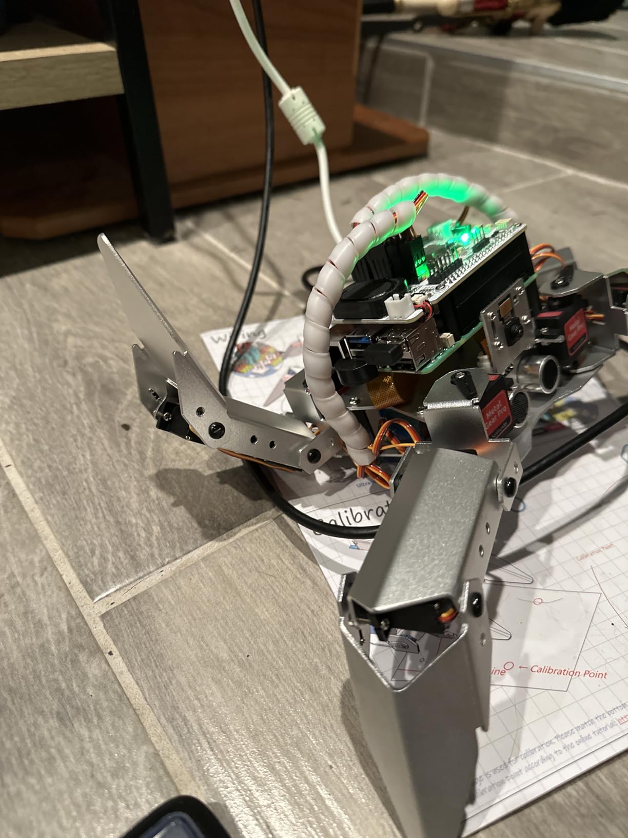 PiCrawler AI Robot Kit for Raspberry Pi 5/4/3B+, Openclaw LLMs ChatGPT/Gemini, Voice & Video Recognition, Python/Scratch customer photo 2