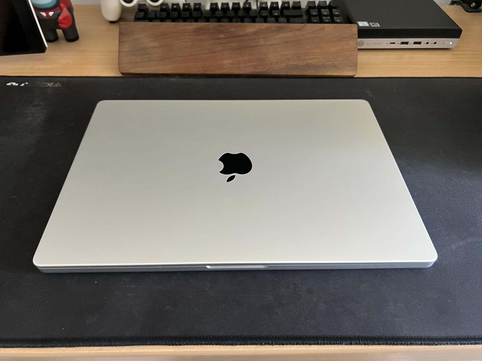 Apple Late 2021 MacBook Pro with Apple M1 Pro chip, 16-inch, 16GB RAM, 1TB SSD, Space Gray (Renewed) customer photo 2