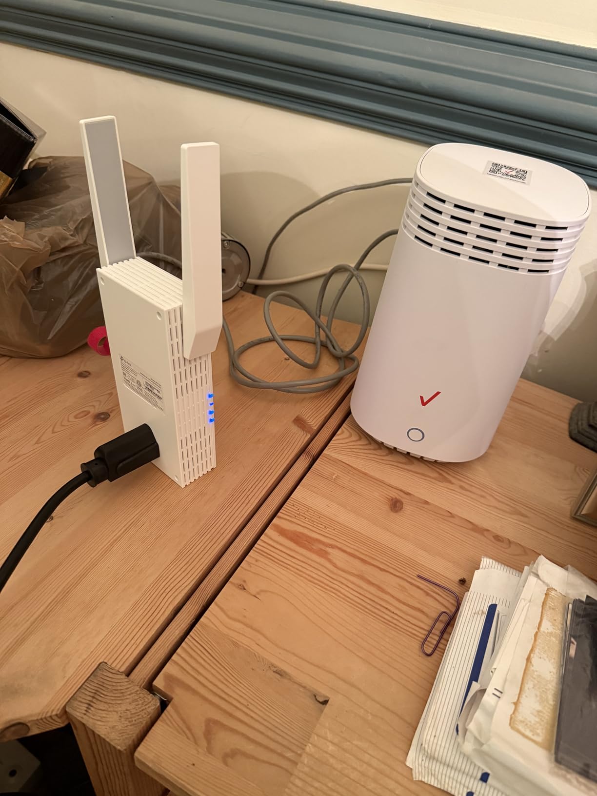 TP-Link AX3000 WiFi 6 Range Extender RE715X | PCMag Editor's Choice | Dual-Band Wireless Repeater w/Ethernet Port | Up to 2400 Sq. Ft., 64 Devices | Internet Signal Booster | APP Setup | EasyMesh customer photo 2