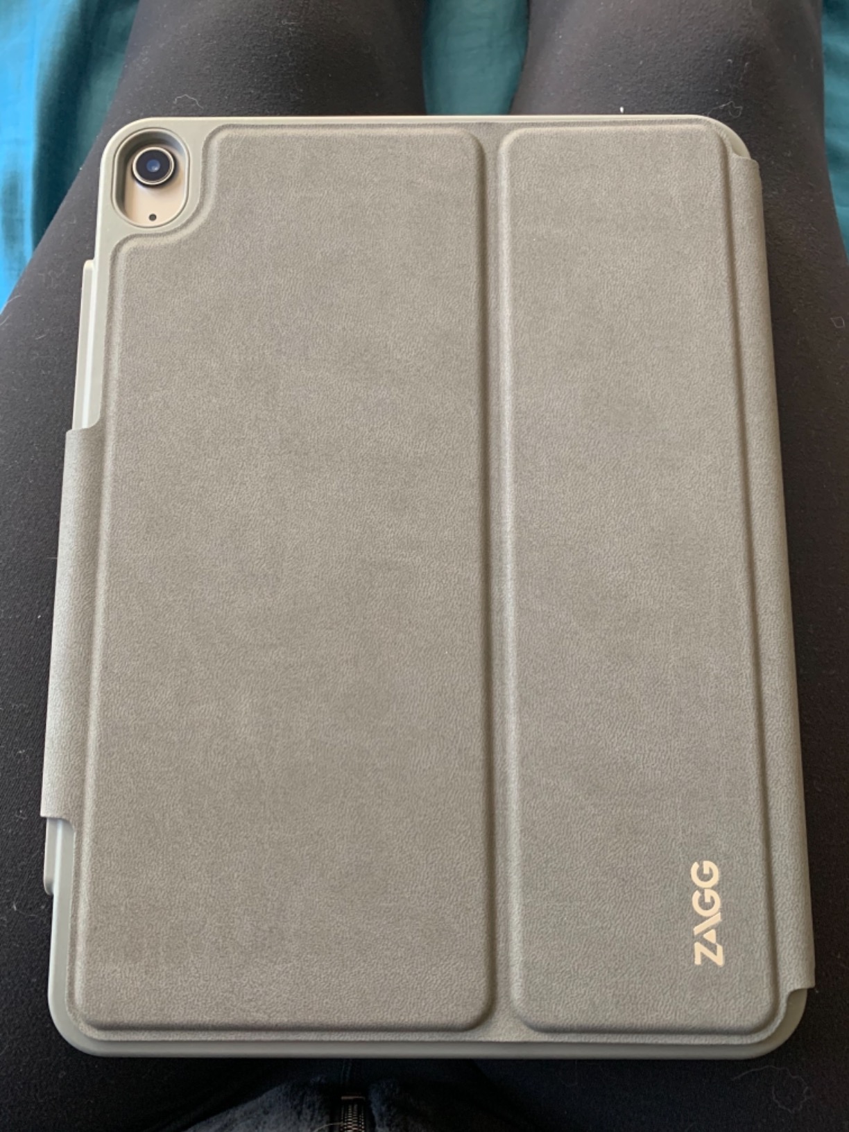 ZAGG Pro Keys Detachable Case and Wireless Keyboard for Apple iPad 11