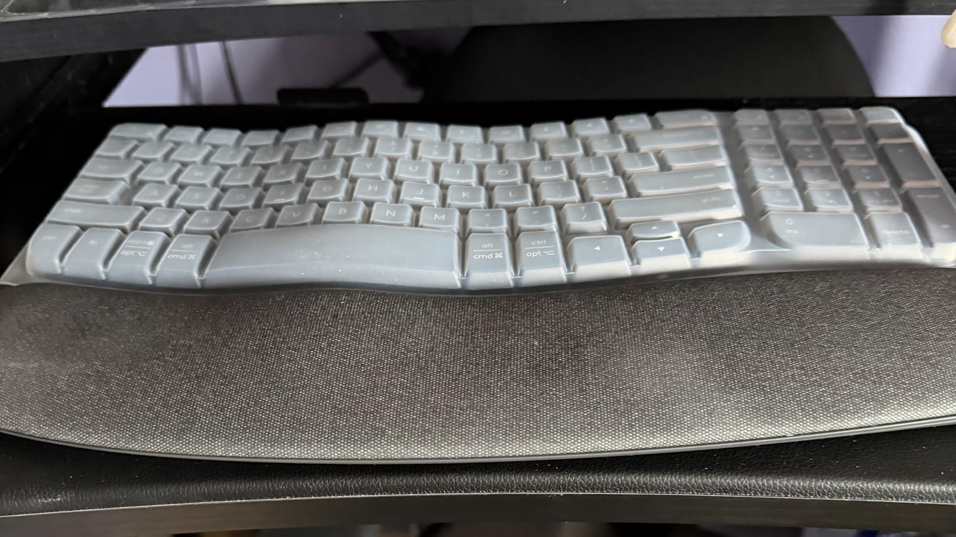 Logitech Wave Keys Ergonomic Wireless Keyboard with Palm Rest - Graphite | For natural typing posture, connects up to 3 devices via Easy-Switch, Bluetooth, Logi Bolt Receiver, Multi-OS, Windows / Mac customer photo 2