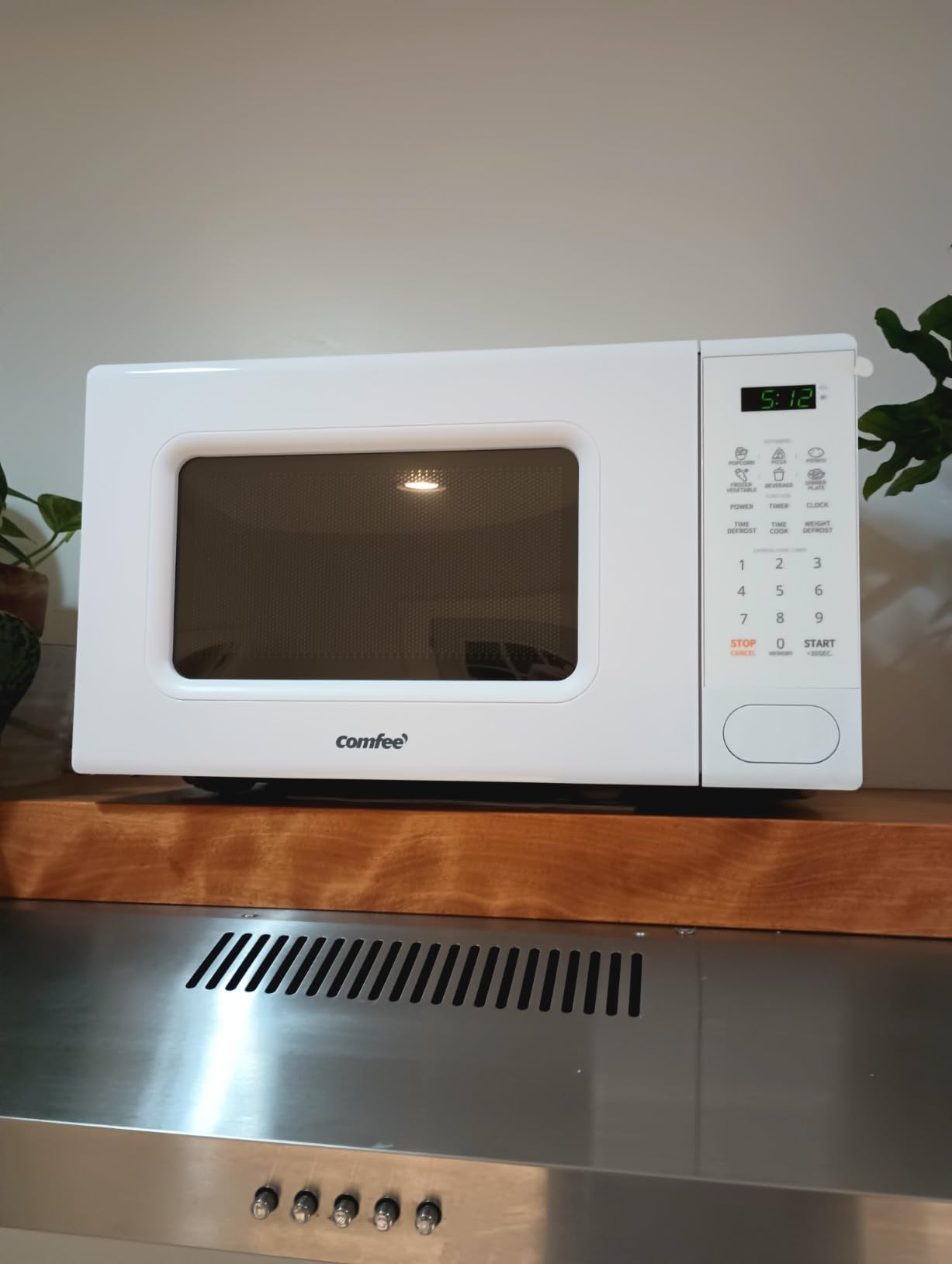 COMFEE' CMO-C20M1WB Countertop Microwave Oven with 11 power levels, Fast Multi-stage Cooking, Turntable Reset Function, Speedy Cooking, Weight/Time Defrost, Memory function, Children Lock, 700W customer photo 1