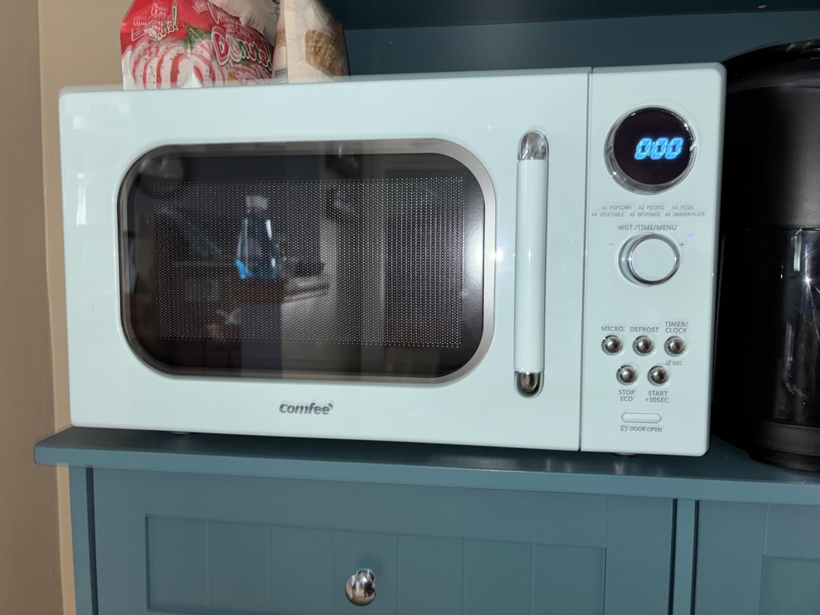 COMFEE' CMO-C20M1WB Countertop Microwave Oven with 11 power levels, Fast Multi-stage Cooking, Turntable Reset Function, Speedy Cooking, Weight/Time Defrost, Memory function, Children Lock, 700W customer photo 2