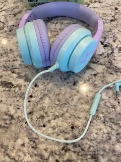 Candy Bila Kids Headphones, Wired Headphones for Kids Over Ear with Microphone, Foldable Headphone for Learning & Entertainment, Gradient Purple customer photo 1