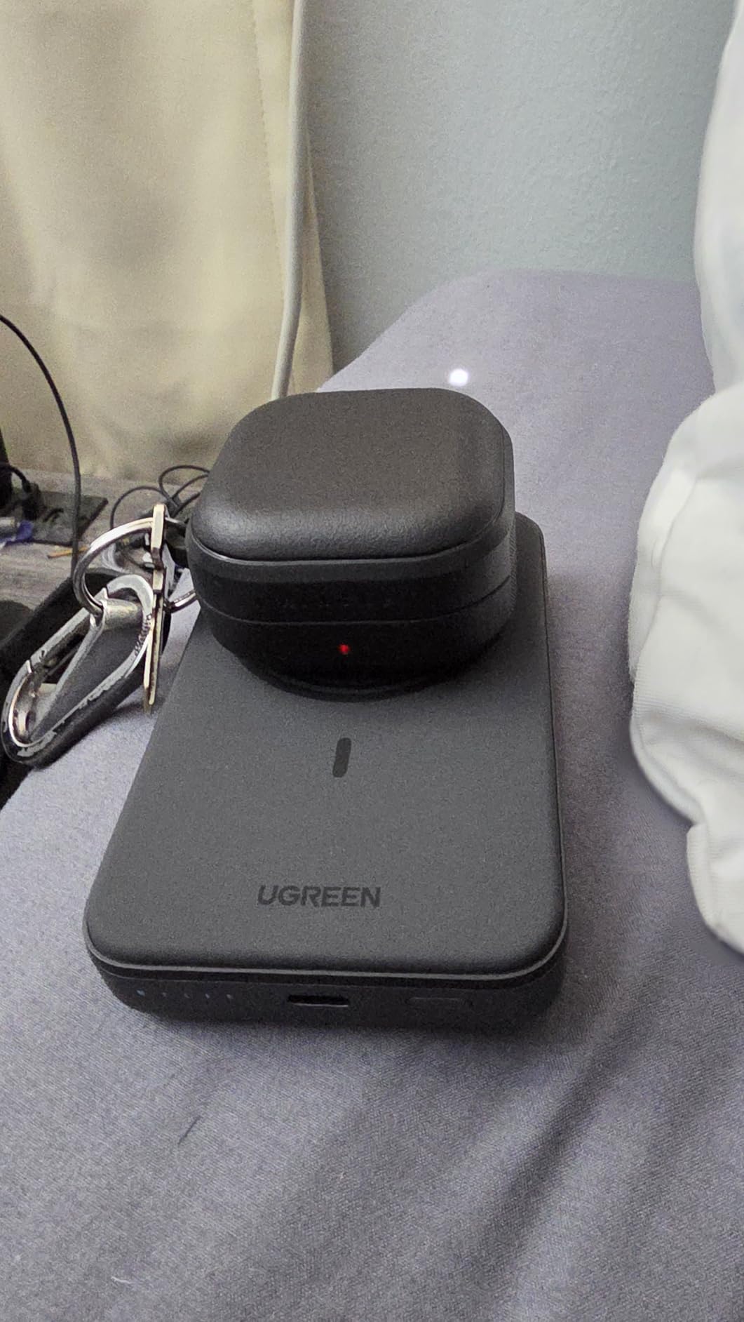 UGREEN Magnetic Power Bank, 10,000mAh Wireless Portable Charger, PD 20W Fast Charging customer photo 1
