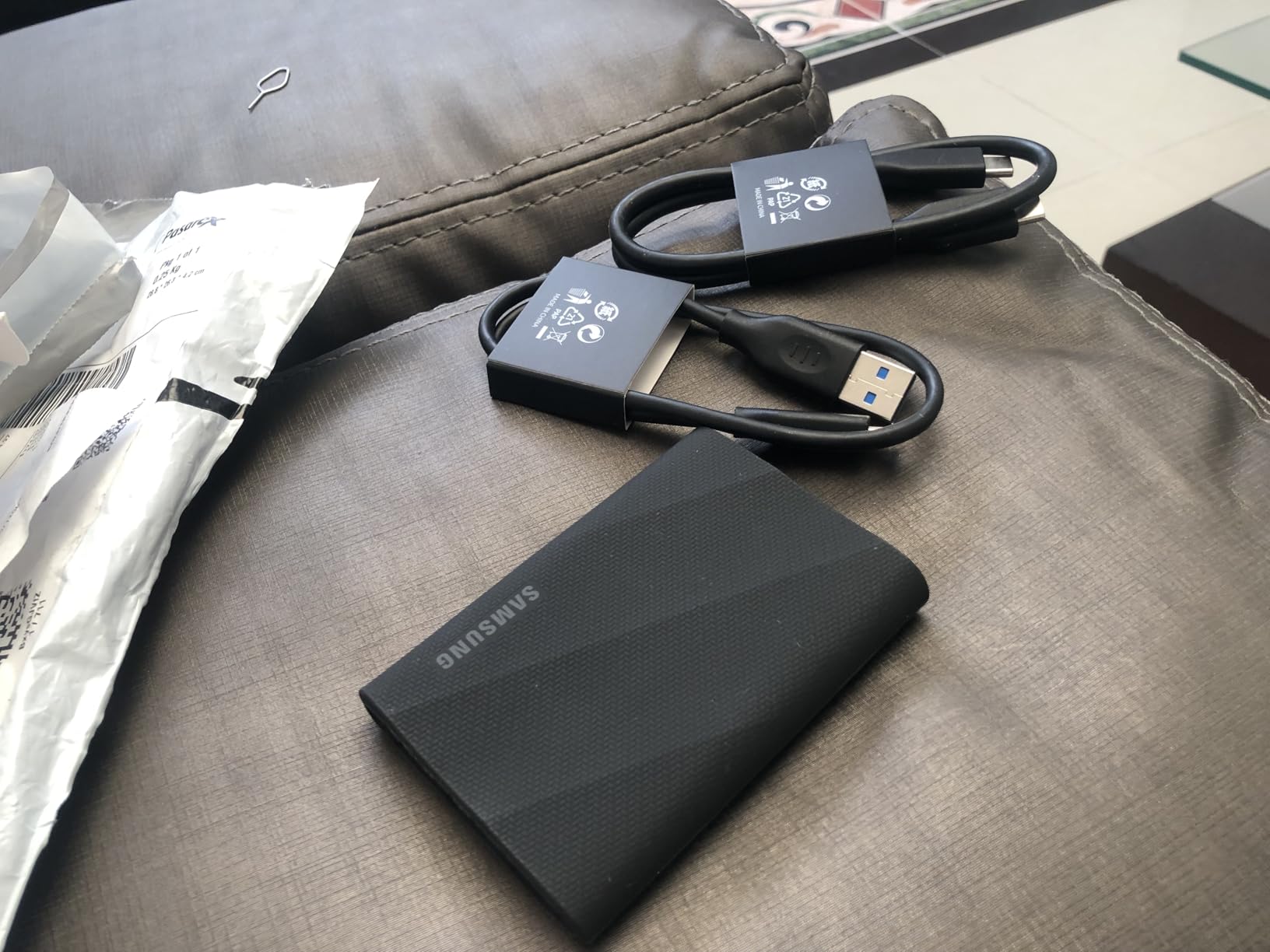 Samsung T9 Portable SSD 1TB, USB 3.2 Gen 2x2 External Solid State Drive, Seq. Read Speeds Up to 2,000MB/s, MU-PG1T0B/AM, Black customer photo 2