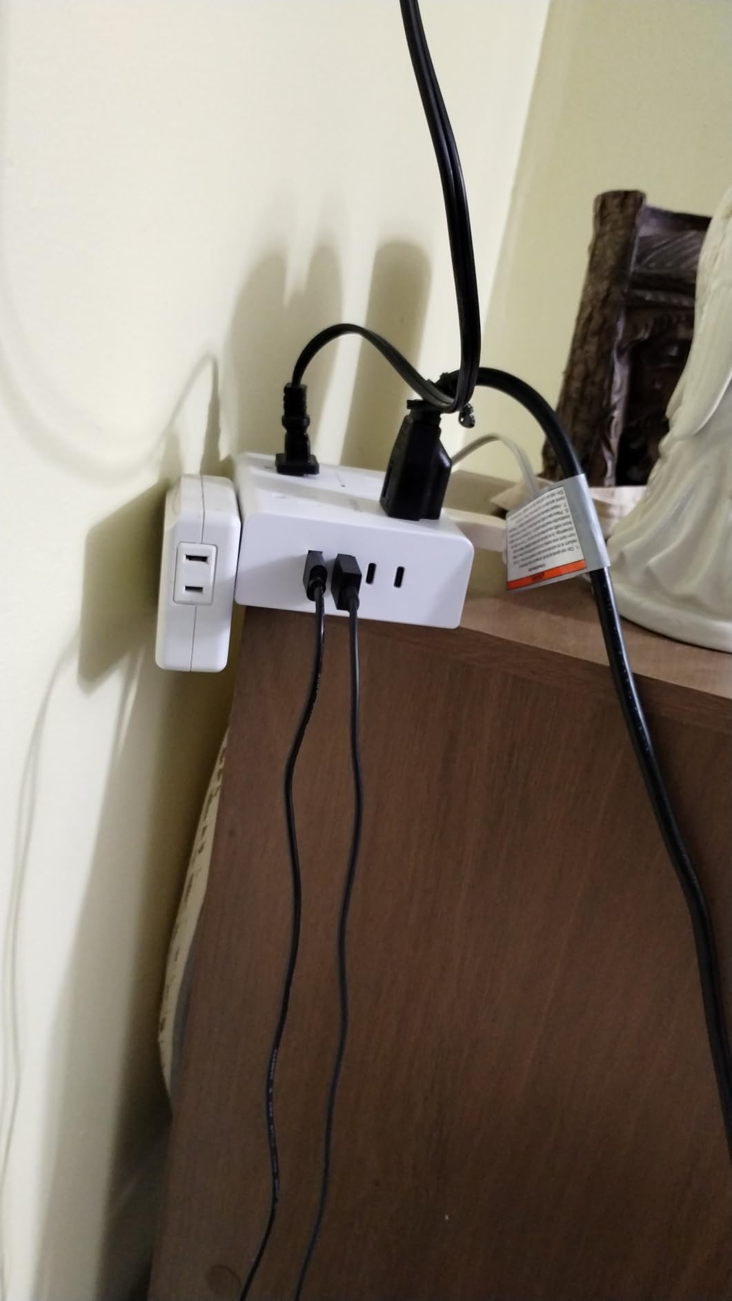 Surge Protector Power Strip 15 Ft Cord, Ultra Thin Flat Extension Cord with 8 Outlets 4 USB Ports(2 USB C), Flat Plug Power Strip, 15 Ft Long Braided Power Cord for Home, Office, Dorm Room Essentials customer photo 2