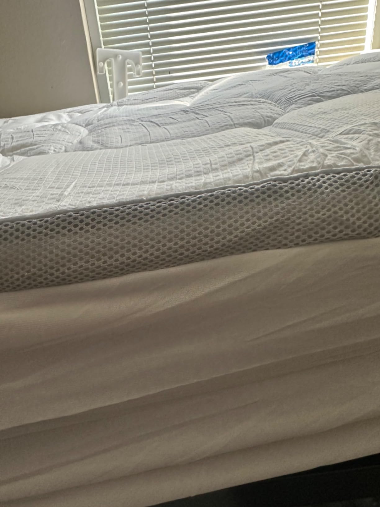 Bedsure Twin XL Mattress Topper - 800 GSM Waterproof Mattress Topper for College Dorm Room Essentials with 8-21 Inches Deep Pocket, Pillow Top Twin Extra Long Bed Pad Fitted for Bedroom - White customer photo 1