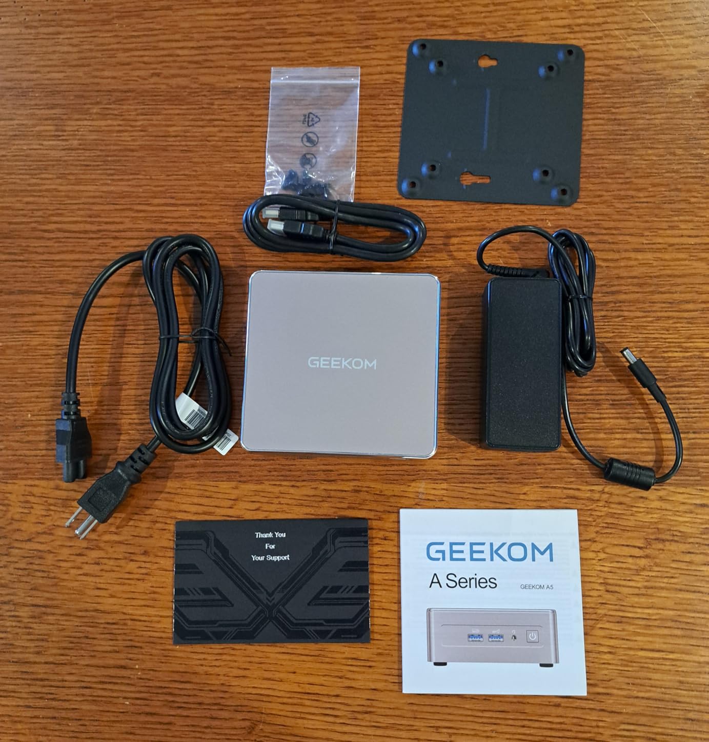 Air12 Mini PC for Business & WFH (2026), Intel 7505 (Up to 3.5GHz), 8GB RAM (Dual-Slot Upgradeable), 256GB M.2 SSD, 8K & Triple 4K Display, 3-Year Warranty, Windows 11 Pro Desktop Computer customer photo 1