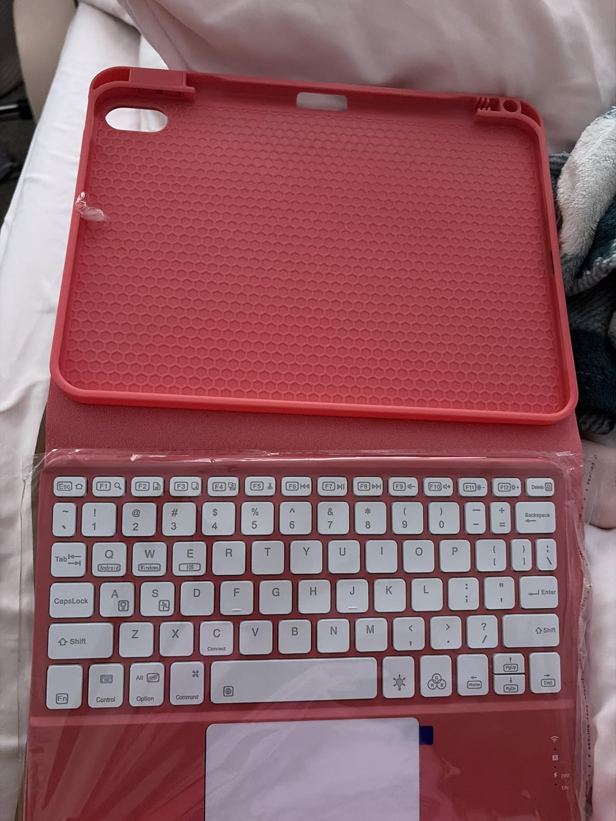 Harvopu Compatible for iPad 11th 10th Generation Case with Keyboard, Folio Cover with Pencil Holder, Multi-Touch Trackpad, 7 Color Backlit, Detachable Keyboard for iPad (A16) 11th/10th Gen (Navy Blue) customer photo 1