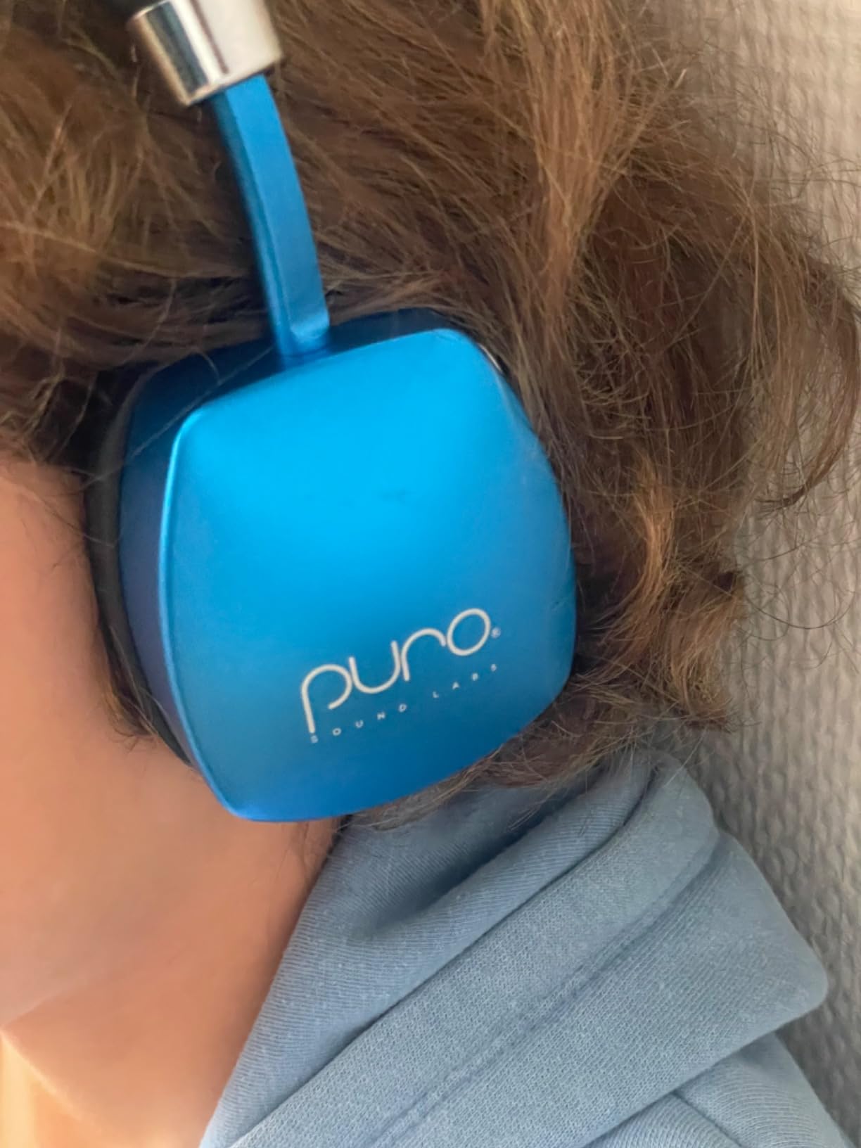 Puro Sound Labs PuroQuiet Plus - Noise Cancelling Headphones for Kids, 85 dB Volume Limit, Built in Mic, 35-Hour Battery, Lightweight On Ear Design & Comfy Fit, Bluetooth Headphones for Kids, Blue customer photo 1
