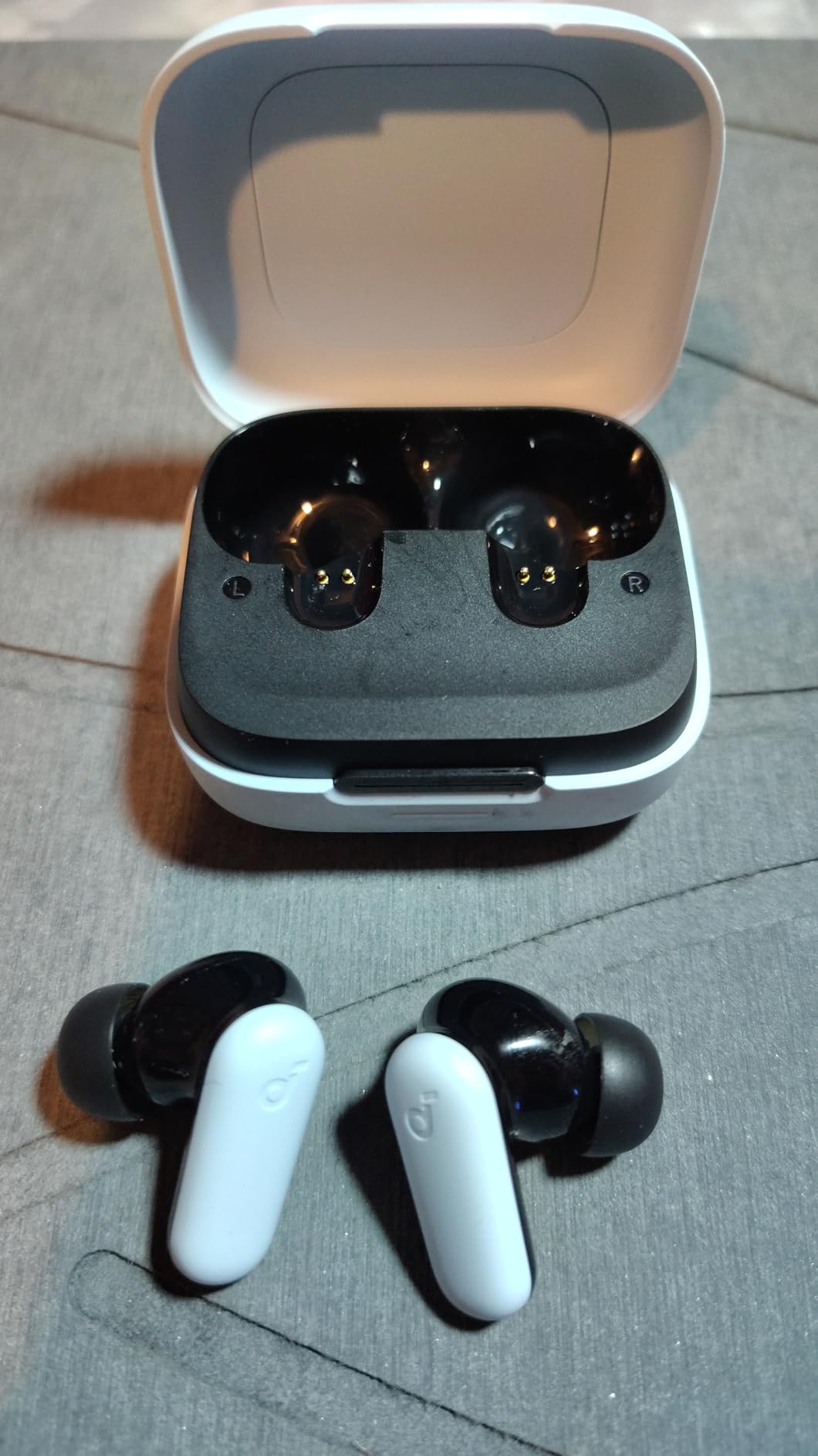 Soundcore P30i by Anker Noise Cancelling Earbuds, Strong and Smart Noise Cancelling, Powerful Bass, 45H Playtime, 2-in-1 Case and Phone Stand, IP54, Wireless Earbuds, Bluetooth 5.4 (Black) customer photo 2