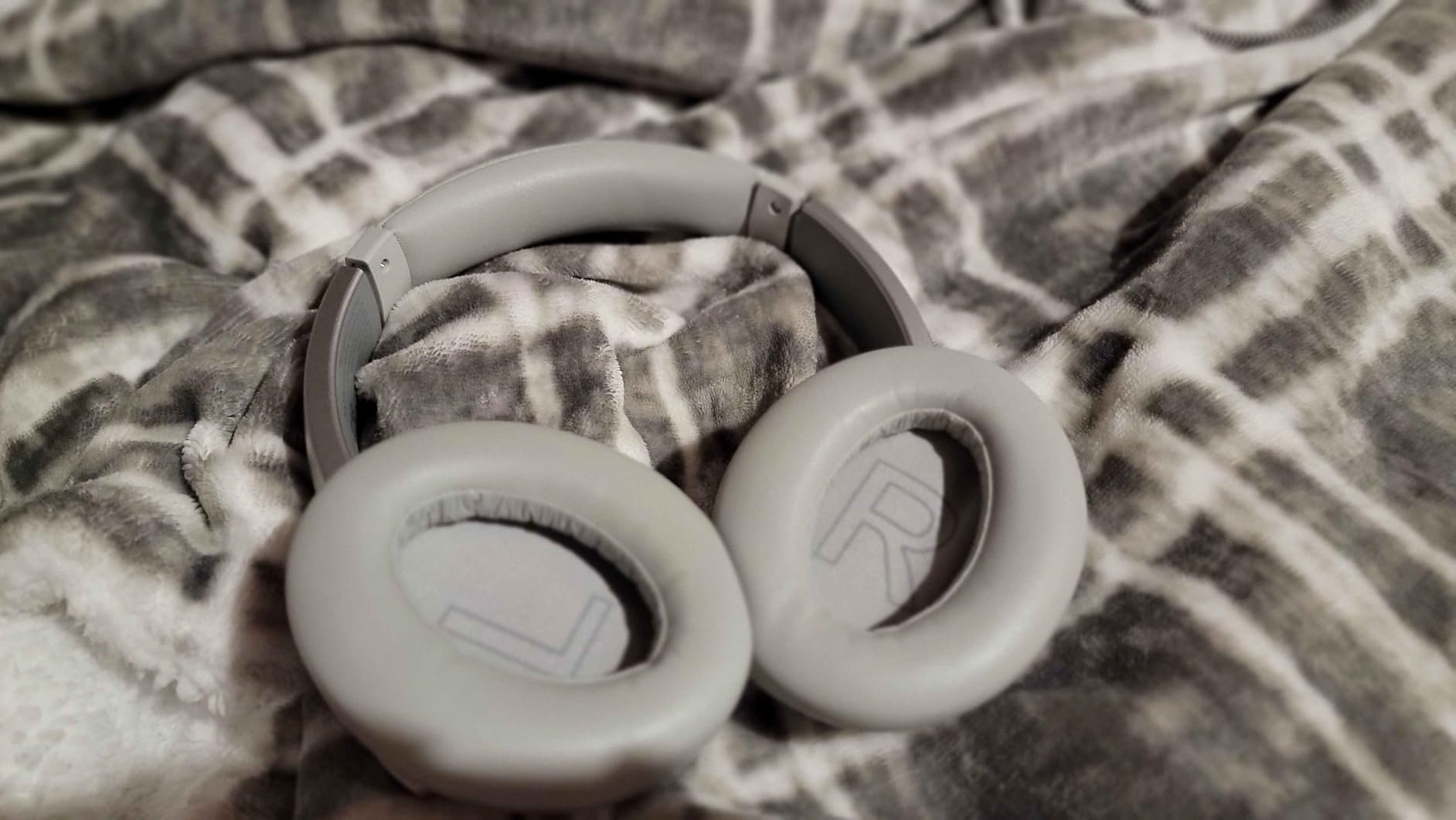 Soundcore Anker Life Q20 Hybrid Active Noise Cancelling Headphones customer photo 2