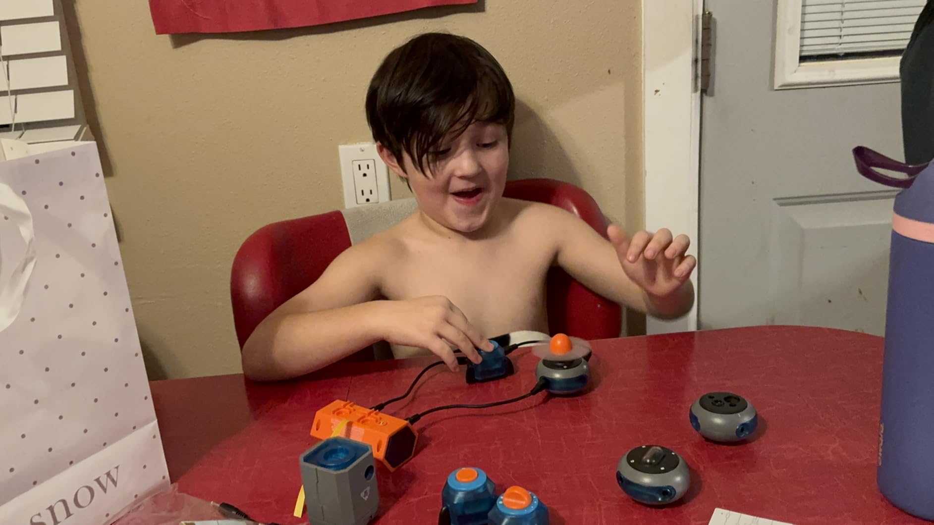National Geographic Circuit Kit for Kids with 120 Electrical Projects | Electronics Kit, Circuit Board Building, Electricity Experiments, Electrical Projects, STEM Toy, Birthday Gift customer photo 2