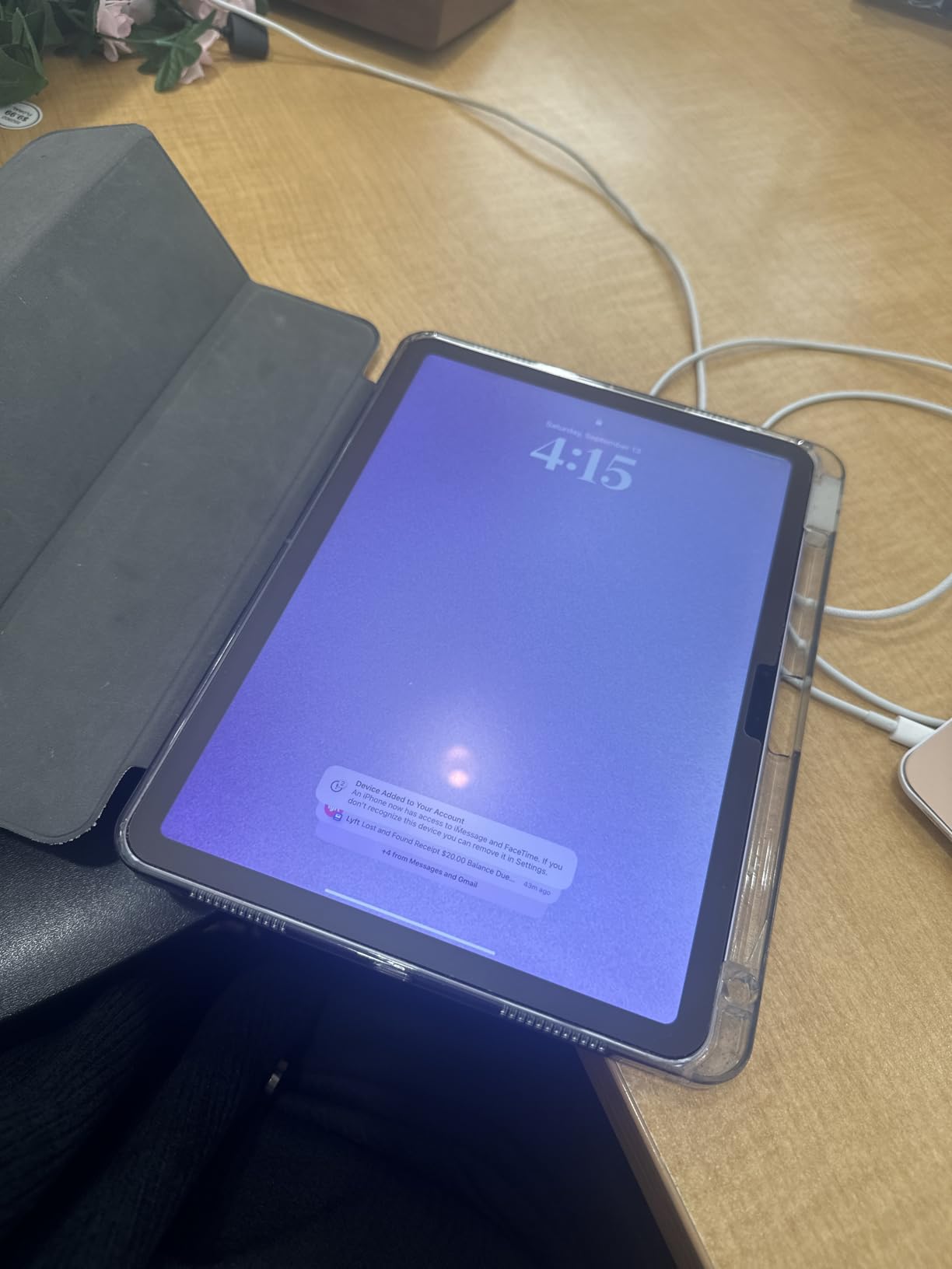 Apple iPad Air 11-inch (M2): Built for Apple Intelligence, Liquid Retina Display, 128GB, 12MP Front/Back Camera, Wi-Fi 6E, Touch ID, All-Day Battery Life - Blue customer photo 1