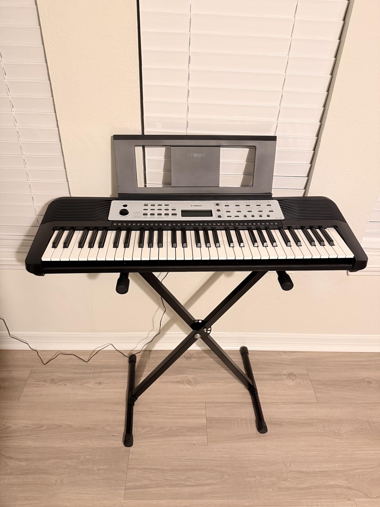 61-Key Portable Keyboard for Beginners with Built-In Songs, Quiz Mode, Music Rest, with Power Adapter YPT280 customer photo 2