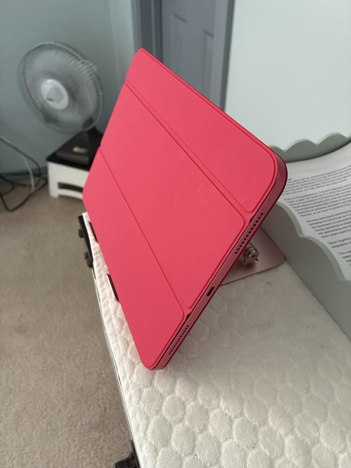 tounee Tablet Holder Stand, Dual Rod Adjustable Aluminum Desktop Stand, Compatible with 4.7-16.9