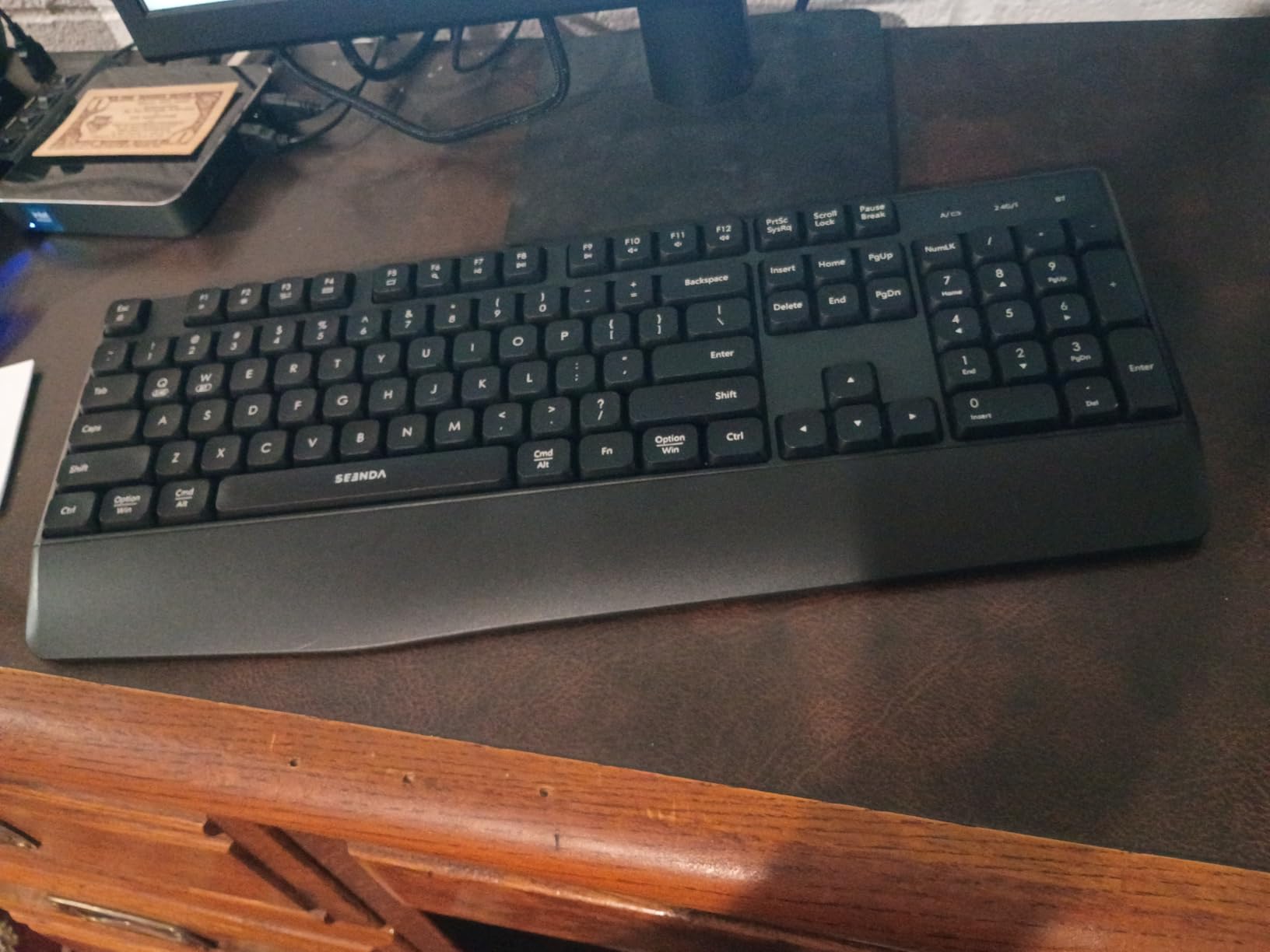 seenda COE200 Wireless Bluetooth Keyboard and Mouse Combo with Wrist Rest | USB/Bluetooth multi-device switching, quiet keys & clicks, full-size ergonomic set for PC, laptop, Mac, MacBook, Black customer photo 1