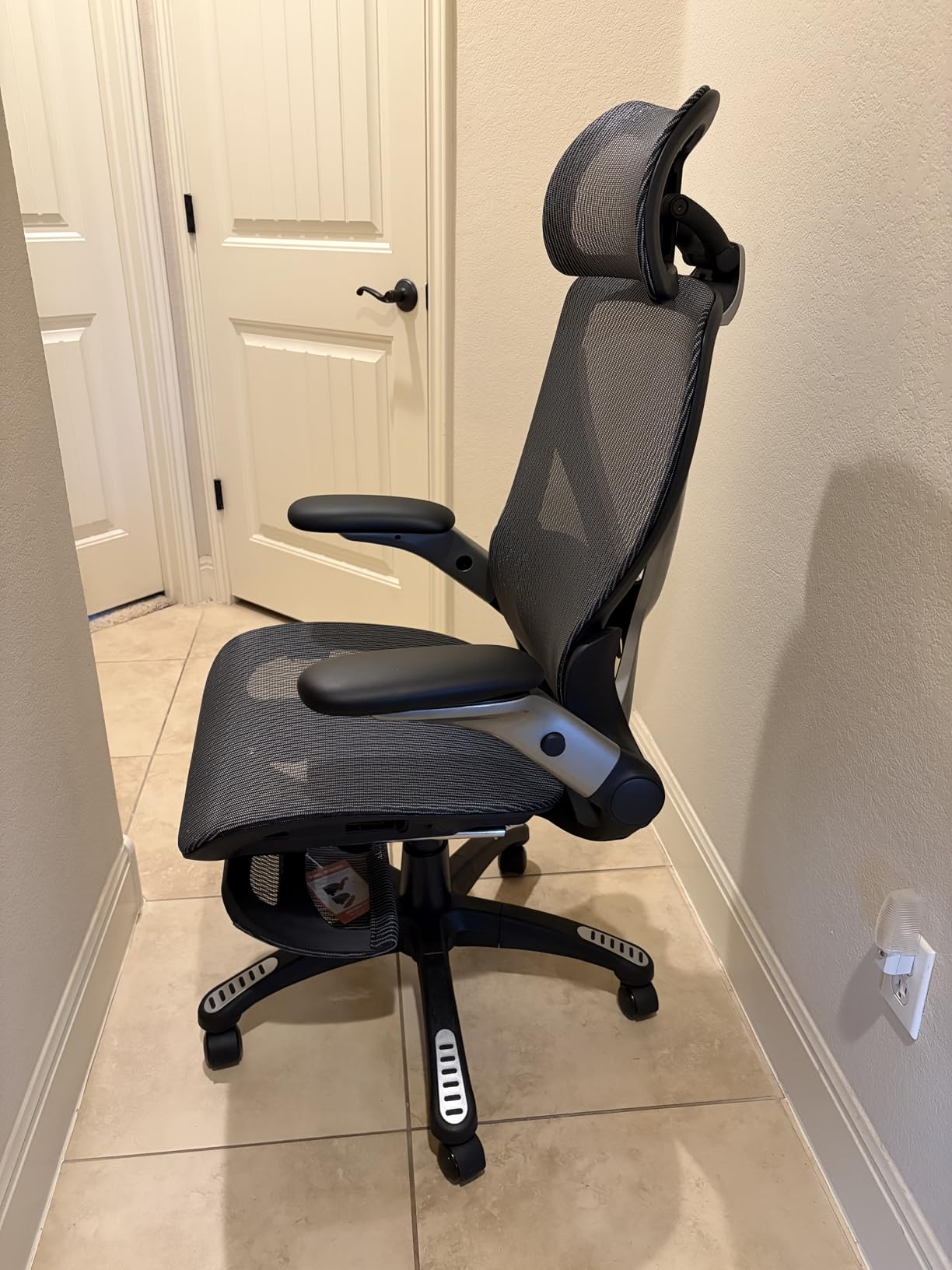 ELABEST X100 Ergonomic Mesh Office Chair with Footrest, Big and Tall Home Desk Chair with 5D Flip-Up Arms, Adjustable 3D Lumbar Support, Gaming and Executive Computer Chairs customer photo 1