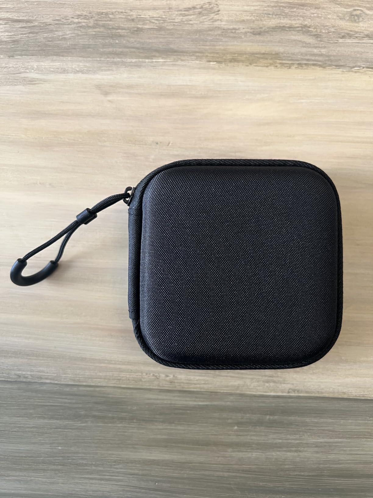 Amazon Basics Portable External SSD, 1TB, 2000MB/s Speeds, USB 3.2 Gen 2, IP65 Water & Dust Resistant, Black customer photo 2