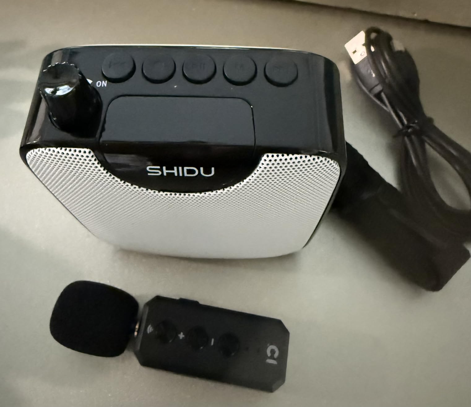 SHIDU 35W Voice Amplifier for Teachers Bluetooth Wireless Lavalier Mic | Portable Microphone and Speaker, Power Voice Amplifier Personal Clip on Microphone System for Tour Guides Fitness Instructors customer photo 2