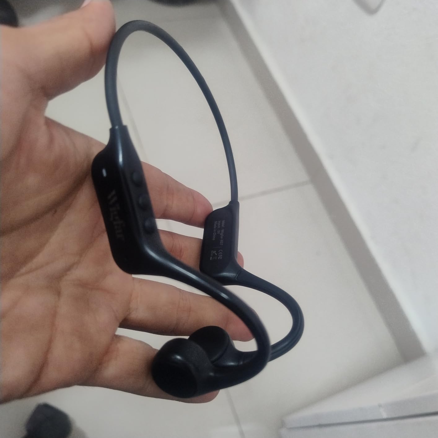 Wigfar Bone Conduction Headphones, Open Ear Headphones Bluetooth 6.0 with Mic, 10H Playtime, Waterproof Sports Headphone Suitable for Running, Cycling, Outdoor Sports customer photo 1