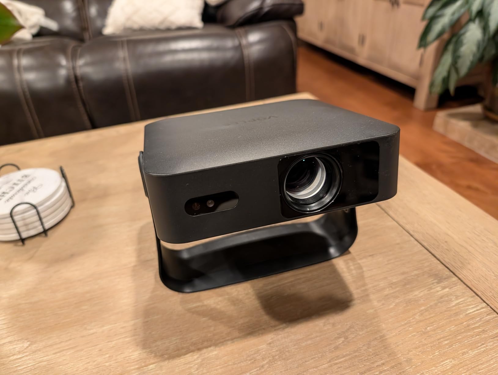 VOPLLS Smart Mini Projector with WiFi and Bluetooth, Auto Focus & Keystone Portable Outdoor Projector, Thinnest 1.81 Inch, Native 1080P, 4K Support Home Movie Projector customer photo 2