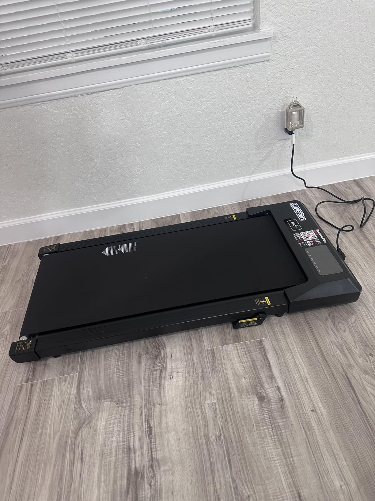 Superun Walking Pad with 6% Incline, Under Desk Treadmill for Home Office, 3 in 1 Portable Walking pad Treadmill with Remote Control, 2.5HP Quiet Mini Treadmills, 300 lbs Capacity customer photo 2