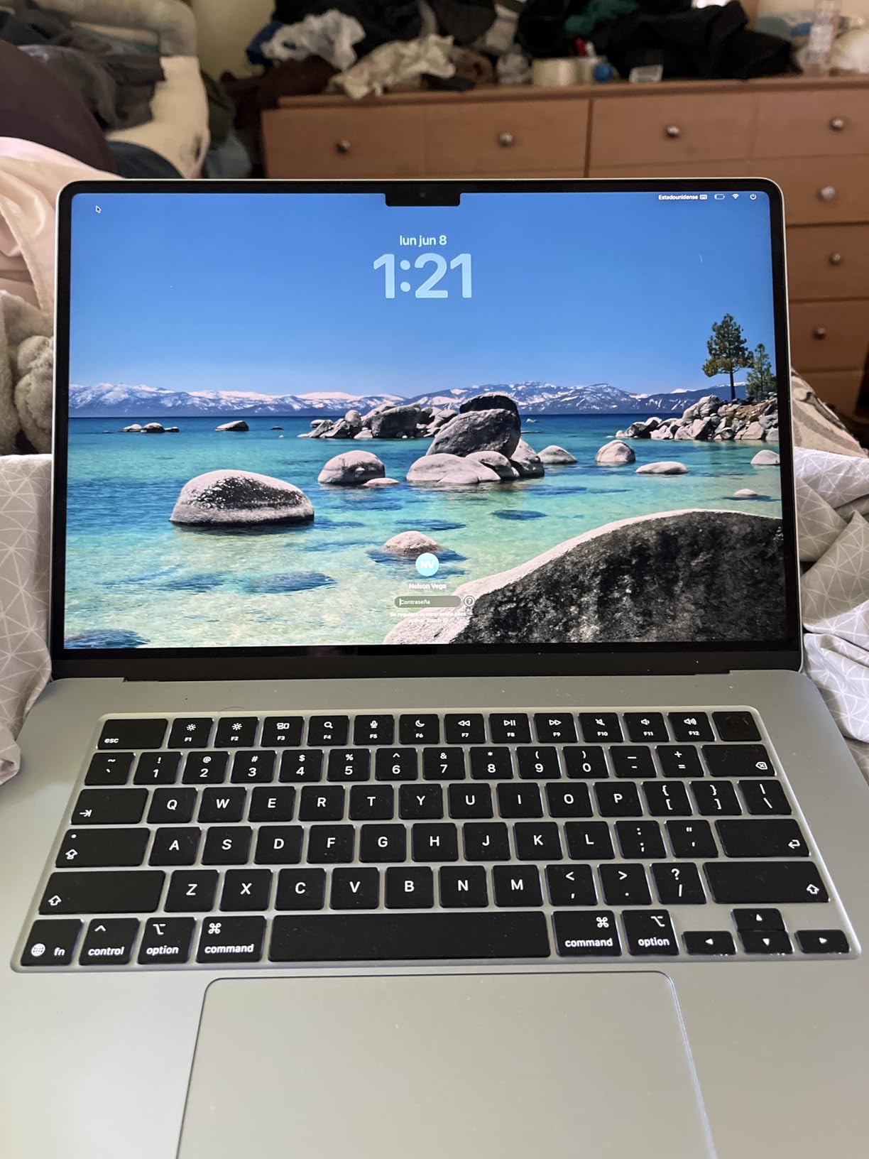 Apple 2026 MacBook Air 15-inch Laptop with M5 chip: Built for AI, 15.3-inch Liquid Retina Display, 16GB Unified Memory, 512GB SSD, 12MP Center Stage Camera, Touch ID, Wi-Fi 7; Silver customer photo 1