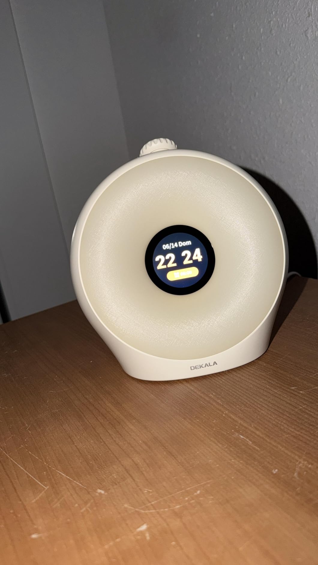 Dekala Sunrise Alarm Clock for Heavy Sleepers with Pulse Wake, Sunset Sound Machine with Breathing Ambient Light, Loud Alarm for Bedrooms, Wake Up Light, Digital Color Display & 7 Themes, No App customer photo 1