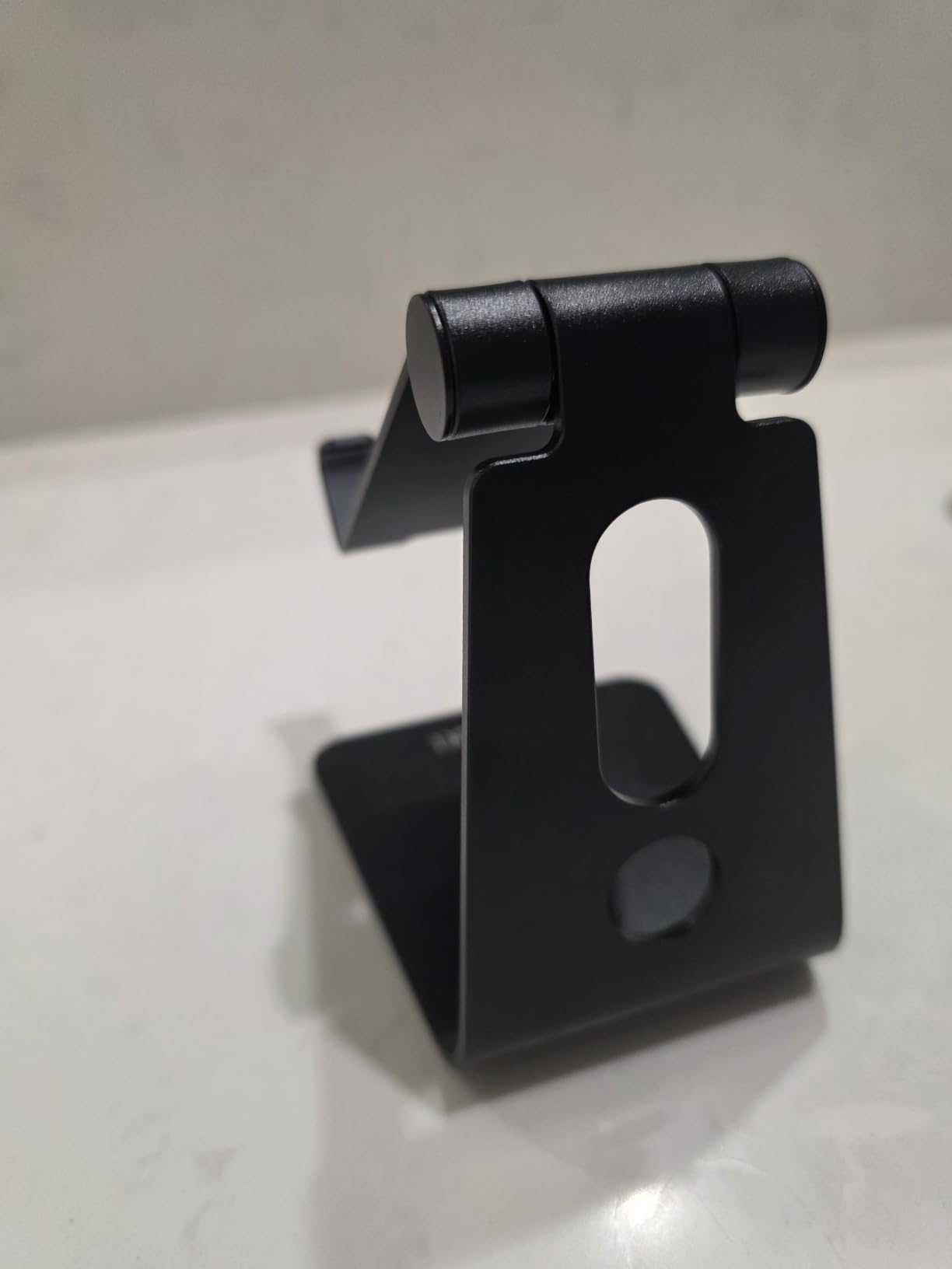 Lamicall Aluminum Cell Phone Stand, Adjustable Desk Phone Holder for iPhone | Adjustable Viewing Angle, Stable Anti-Slip Base, Case Friendly, Office Desk Essential customer photo 1