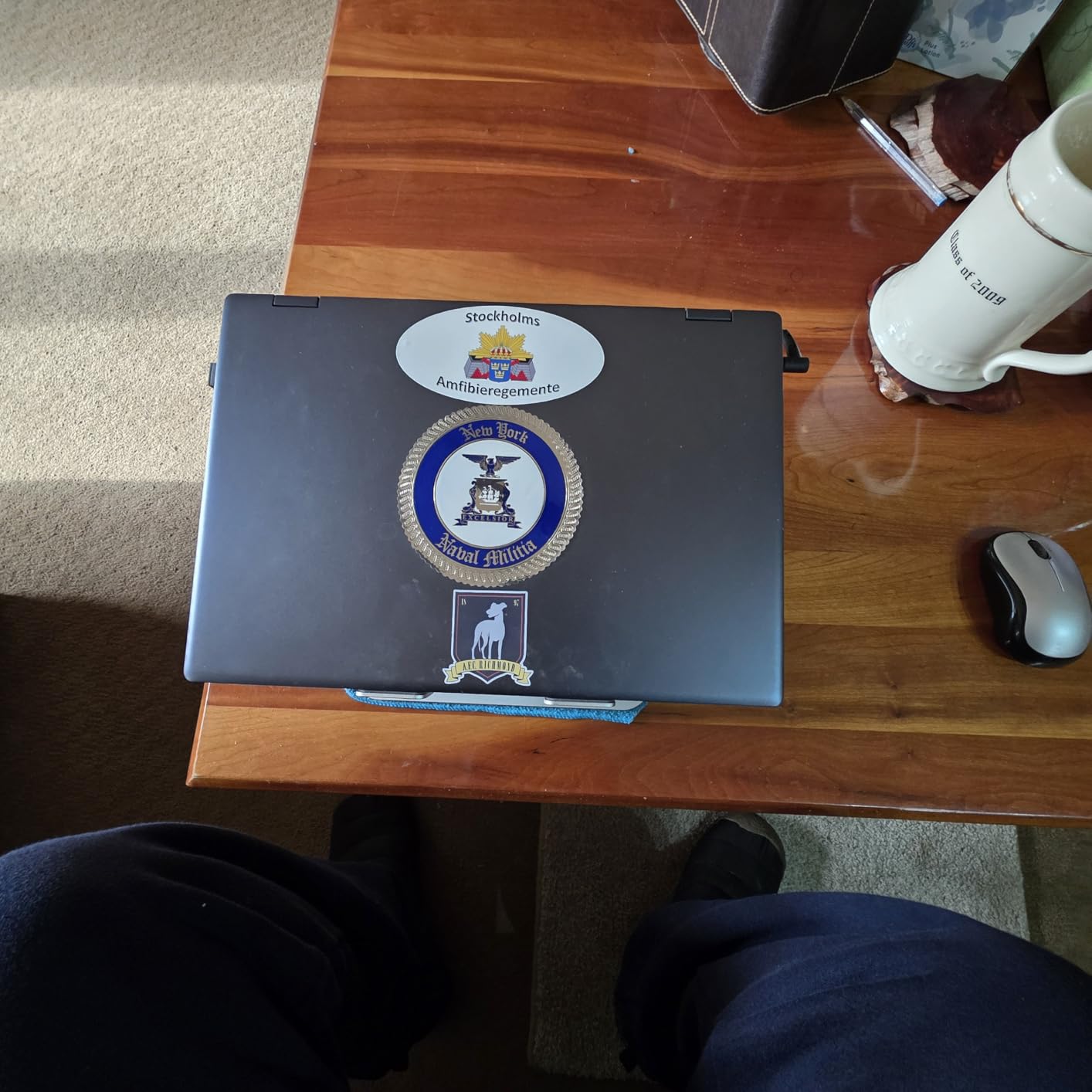 Nulaxy Ergonomic Adjustable Laptop Stand customer photo 2