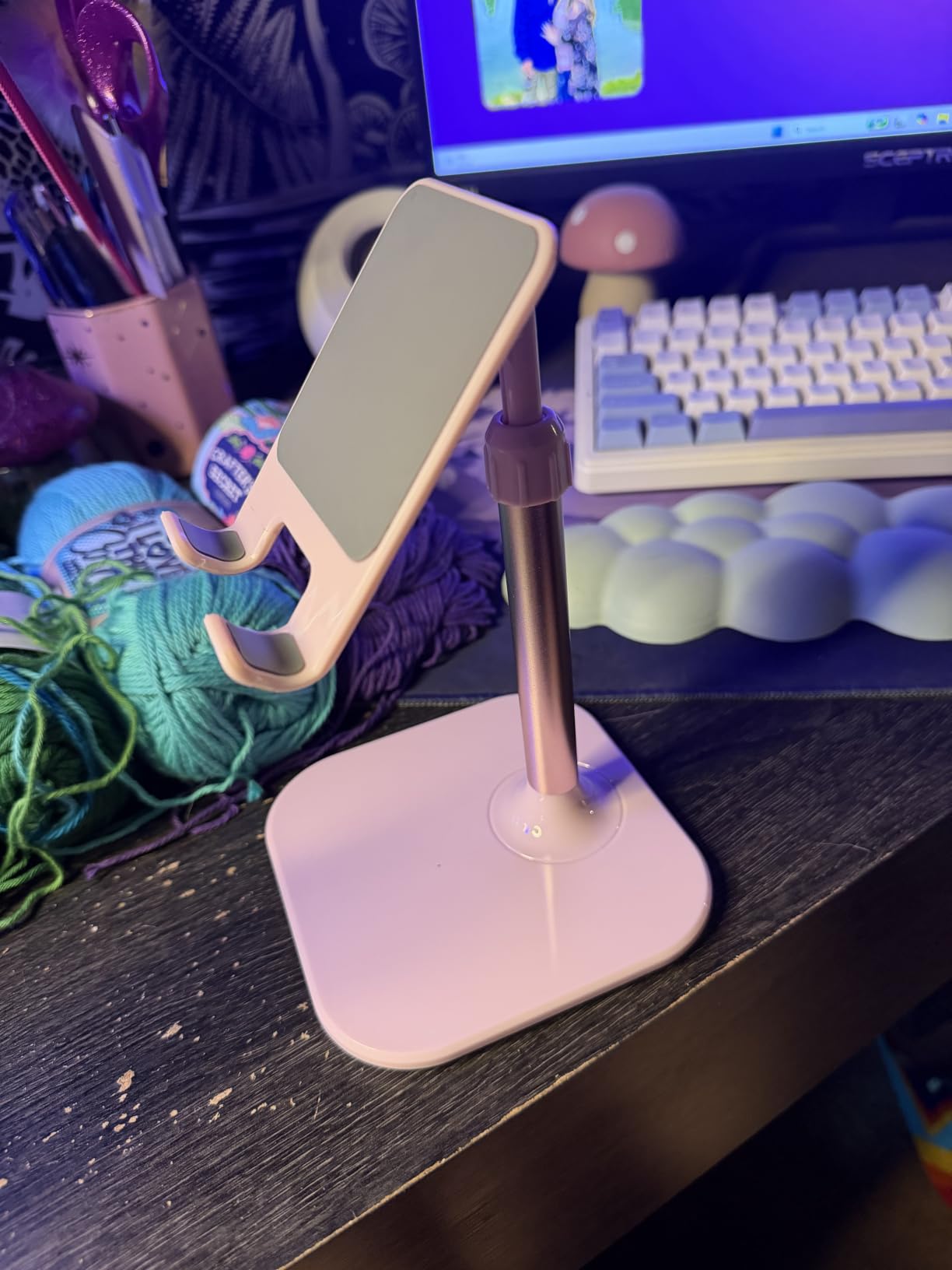 Doboli Cell Phone Stand, Valentine's Day Gifts for Teens Girls Boys Adults Women Men Mom Wife, Phone Stand for Desk, Phone Holder Stand Compatible with iPhone and All Mobile Phones Tablet, Pink customer photo 1