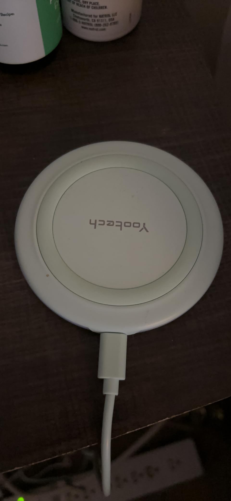 Yootech Wireless Charger, 10W Max Wireless Charging Pad Compatible with iPhone 17/16/15/14/13/12/11/Samsung Galaxy S25/S24/S23, for AirPods Pro 3 customer photo 2