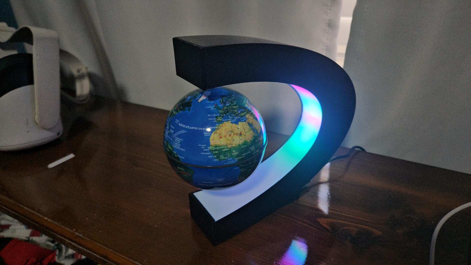 Magnetic Levitating Floating Globe with LED Lights, Cool Tech Gadgets Gifts World Globe Lamp for Men Father Teenage Boys Girls, Birthday Gifts Office Home Desk Decor Display customer photo 1